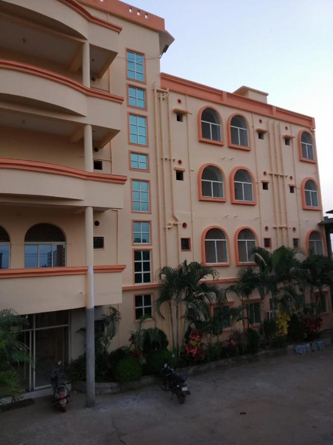 Goroomgo Silicon Residency Puri Near Sea Beach & Temple - Luxurious Room - Lift And Parking Facilities - Best Seller Extérieur photo