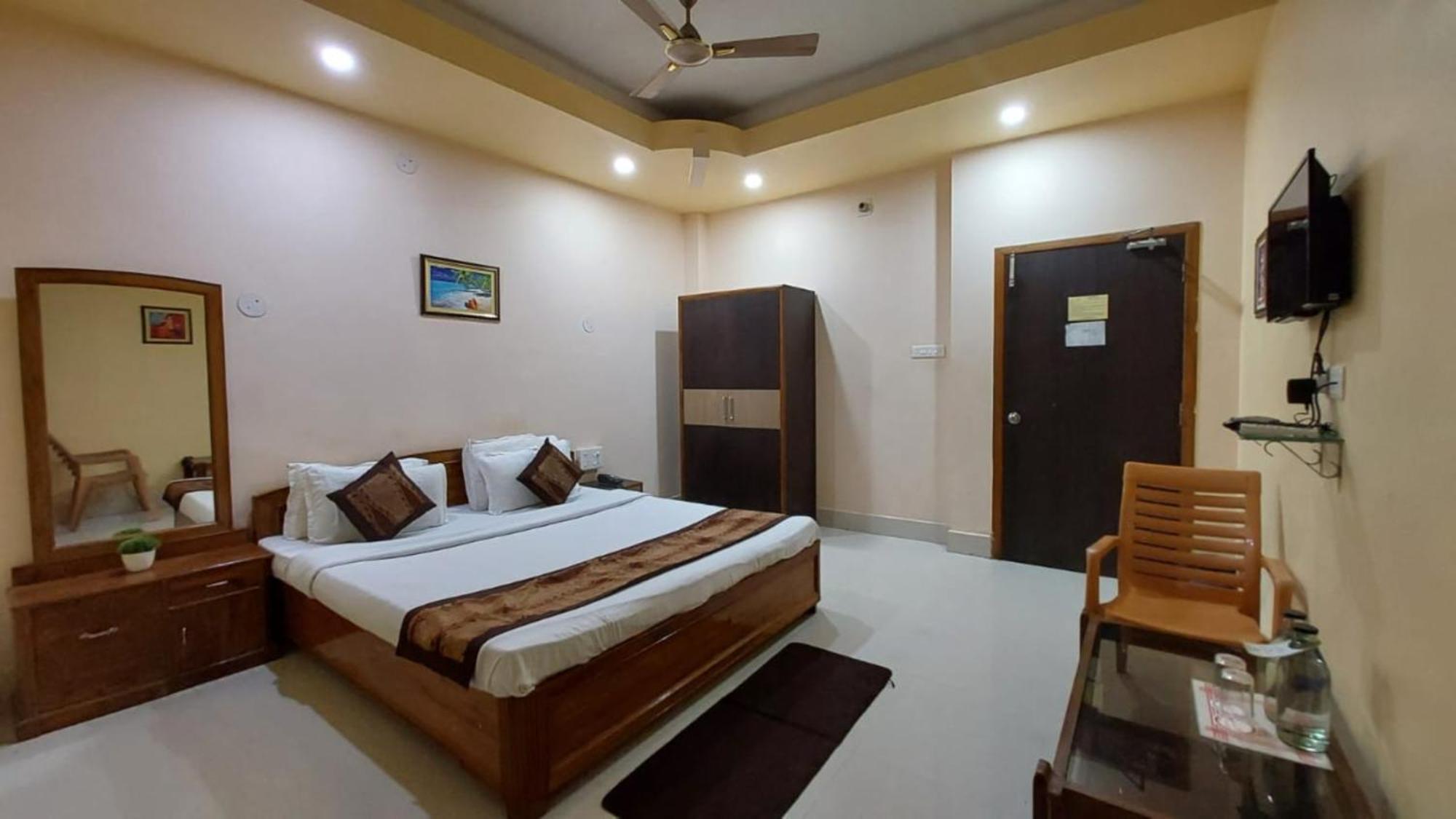 Goroomgo Silicon Residency Puri Near Sea Beach & Temple - Luxurious Room - Lift And Parking Facilities - Best Seller Extérieur photo
